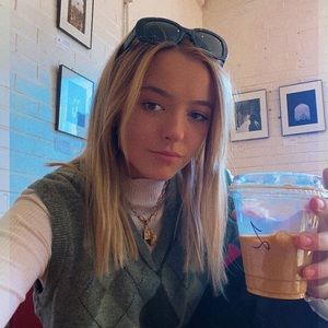 Meet your Posher, Jolee